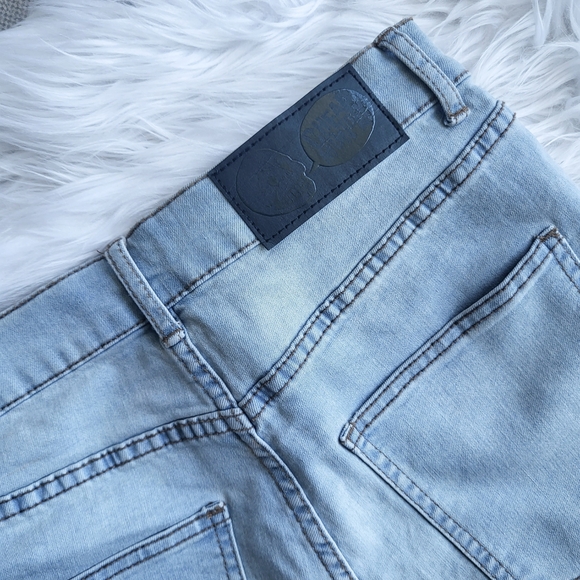 Cheap Monday Light Blue Jean Shorts ladies size 29 - Picture 10 of 11